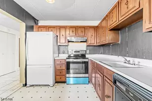 170 Lafayette Ave, Passaic, NJ 07055 - Photo 4