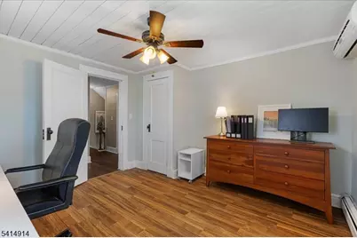 427 Willow Ave, Roselle Park, NJ 07204 - Photo 16