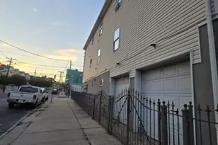 240 Sherman Ave, Newark, NJ 07114 - Photo 28