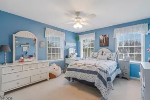 13 Grandview Cir, Raritan Township, NJ 08822 - Photo 22