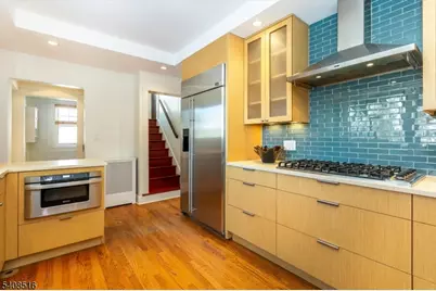 166 Montclair Ave, Montclair, NJ 07042 - Photo 14