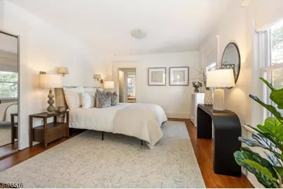 166 Montclair Ave, Montclair, NJ 07042 - Photo 20