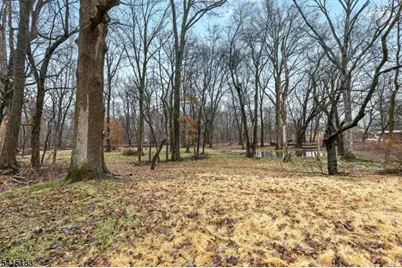 104 Warrenville Rd, Green Brook Township, NJ 08812 - Photo 18