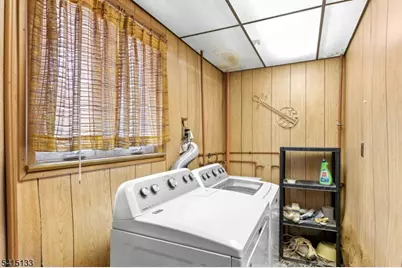 104 Warrenville Rd, Green Brook Township, NJ 08812 - Photo 14