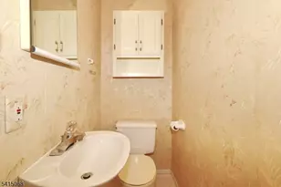 1044 Grandview Ave, Union Township, NJ 07083 - Photo 14