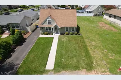 122 Greenbrook Rd, Green Brook Township, NJ 08812 - Photo 2