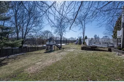 10 Mountain View Dr, Wantage, NJ 07461 - Photo 14