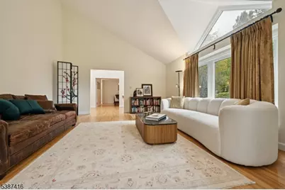 8 Sherwood Dr, Mountain Lakes, NJ 07046 - Photo 20