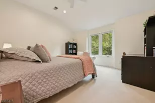 8 Sherwood Dr, Mountain Lakes, NJ 07046 - Photo 26