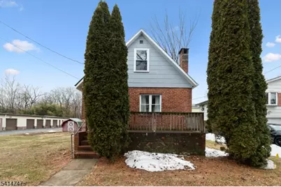 19 Adams St, Belvidere, NJ 07823 - Photo 1