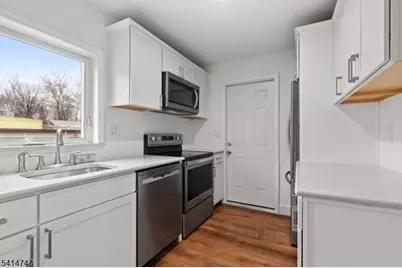 19 Adams St, Belvidere, NJ 07823 - Photo 10