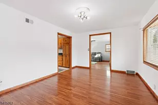 32 Glenville Rd, Edison Twp., NJ 08817 - Photo 14