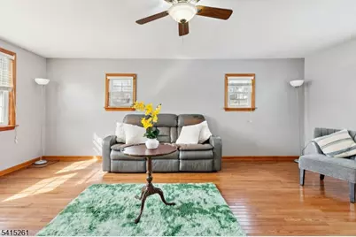 32 Glenville Rd, Edison Twp., NJ 08817 - Photo 8