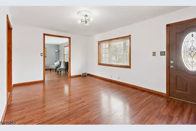 32 Glenville Rd, Edison Twp., NJ 08817 - Photo 12