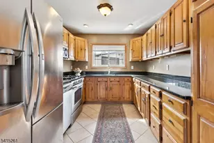 32 Glenville Rd, Edison Twp., NJ 08817 - Photo 4