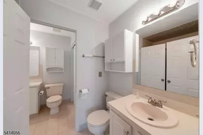 66 Village Green Rd, Bedminster Township, NJ 07921 - Photo 22