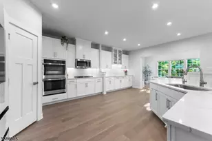 58 Oakwood Blvd, Union Township, NJ 08827 - Photo 2