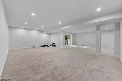 58 Oakwood Blvd, Union Township, NJ 08827 - Photo 34