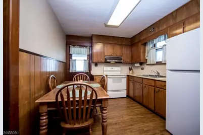 63 Schultz Ave, Phillipsburg, NJ 08865 - Photo 12