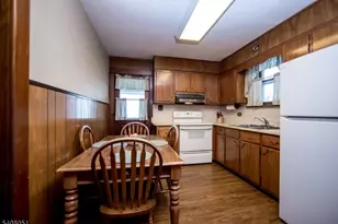 63 Schultz Ave, Phillipsburg, NJ 08865 - Photo 12