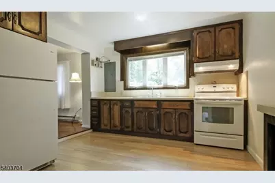 3 Canfield St, Hopatcong, NJ 07874 - Photo 8