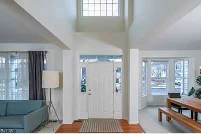 6 Stable Ln, Raritan Township, NJ 08822 - Photo 2