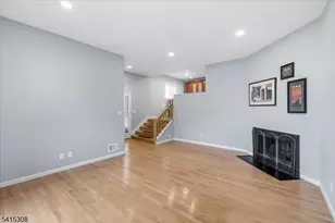 117 Sunset Key, Secaucus, NJ 07094 - Photo 4