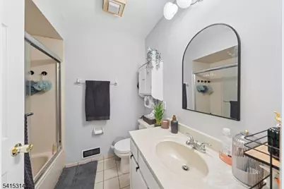 20 S Midland Ave, Kearny, NJ 07032 - Photo 14