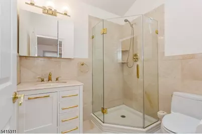 130 N 7th St, Saddle Brook Township, NJ 07663 - Photo 20