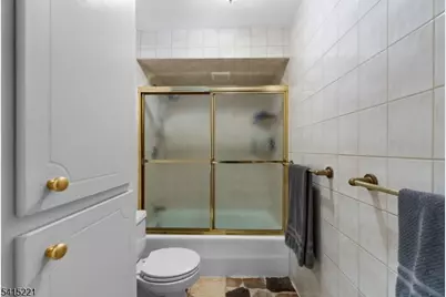 466B Liberty St, Little Ferry, NJ 07643 - Photo 8