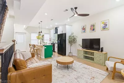 16 Eagle St, Newark, NJ 07102 - Photo 12