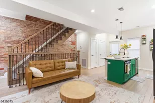 16 Eagle St, Newark, NJ 07102 - Photo 6