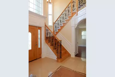 230 East Ln, Clark Township, NJ 07066 - Photo 4