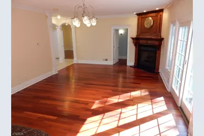 230 East Ln, Clark Township, NJ 07066 - Photo 6