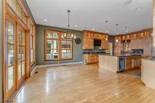 201 Lows Hollow Rd, Lopatcong Township, NJ 08886 - Photo 16