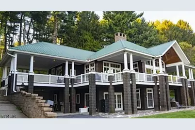 201 Lows Hollow Rd, Lopatcong Township, NJ 08886 - Photo 2