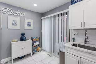 40 Bennington Square, Washington Township, NJ 07840 - Photo 6