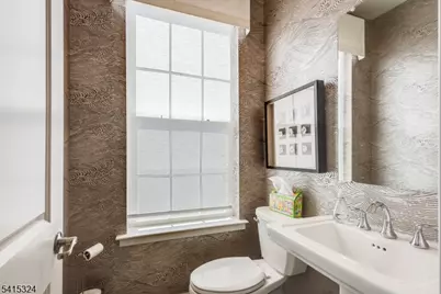 53 Eastwood Ter #53, East Hanover Township, NJ 07936 - Photo 18