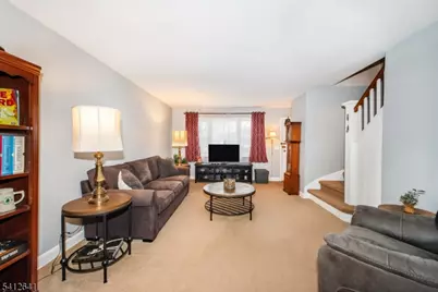 821 Milton Blvd, Rahway, NJ 07065 - Photo 4