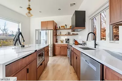 301 Kingsland Rd, Roxbury Township, NJ 07850 - Photo 12