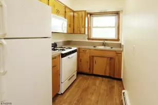 2 Westervelt Pl, Clifton, NJ 07011 - Photo 4