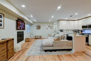 102 Woods Edge Dr, Roxbury Township, NJ 07876 - Photo 1