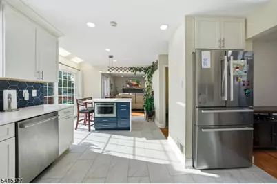 107 Van Dyke Ct, Hillsborough Township, NJ 08844 - Photo 16