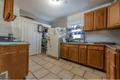 1204 W 3rd St, Plainfield, NJ 07063 - Photo 8