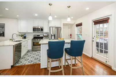 1 Hilltop Pl, Montclair, NJ 07042 - Photo 8