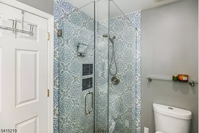 1 Hilltop Pl, Montclair, NJ 07042 - Photo 16