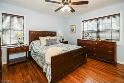 1 Hilltop Pl, Montclair, NJ 07042 - Photo 14