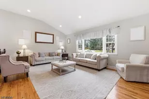 61 Queen Anne Dr, Bernards Township, NJ 07920 - Photo 6