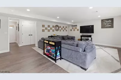 61 Queen Anne Dr, Bernards Township, NJ 07920 - Photo 18