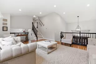 61 Queen Anne Dr, Bernards Township, NJ 07920 - Photo 8